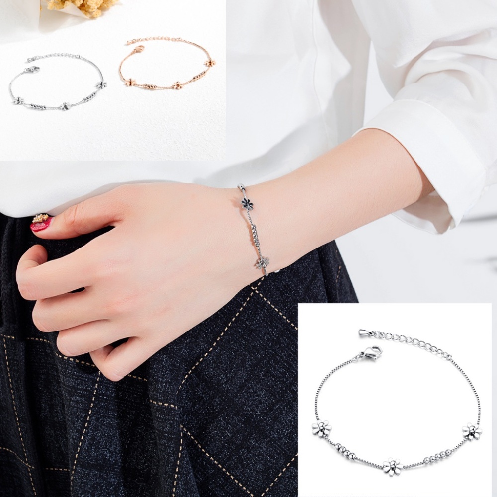 Stainless Steel Daisy Flower Bracelet.